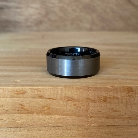 CHARMING Jewelers Tungsten Carbide Beveled Edge Band/Ring  SIZE 12 - Picture 2 of 9